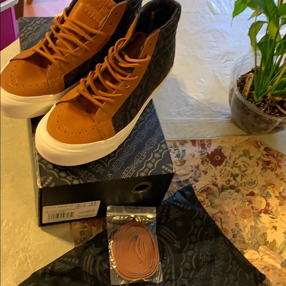 Vans Other - NWOT Brand new Vans Taka Hayshi Sk8-Hi LX
